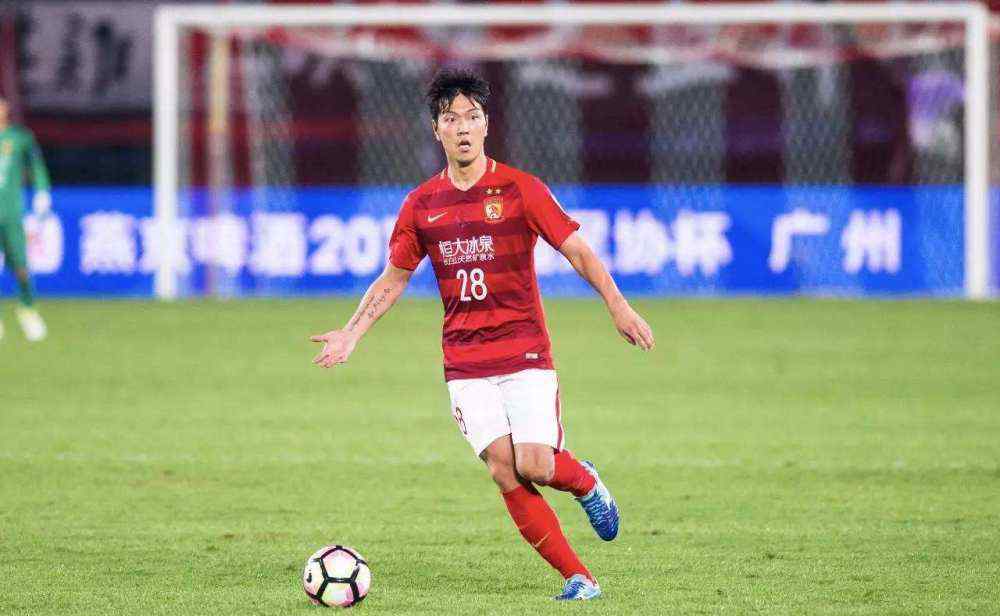 金英权 恒大中卫组合冯潇霆和金英权PK蒋光太和朴志洙，谁更加厉害？