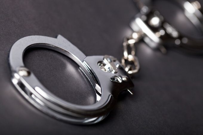 母女合伙诈骗200万 母亲包养90后情人 12名单身男还等着结婚