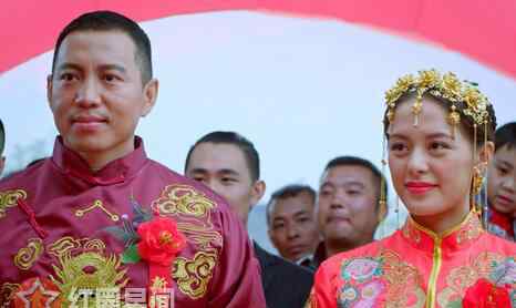 铁振国和谁在一起了 春天里春妮和谁在一起了 春妮和铁振国建设家乡