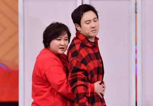 不但而且是什么关系 沈腾和贾玲是什么关系 两人亲密互动却不被议论