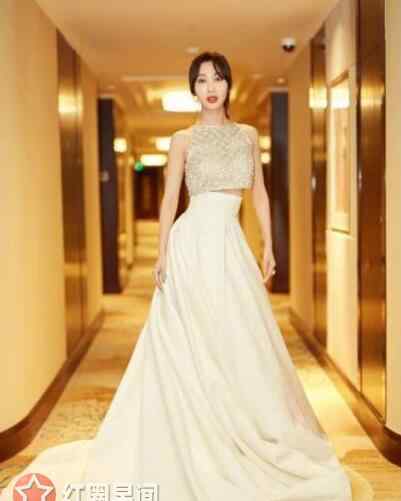 李菲儿黄晓明 李菲儿黄晓明分手背后的故事 李菲儿柯基臀到底是什么鬼