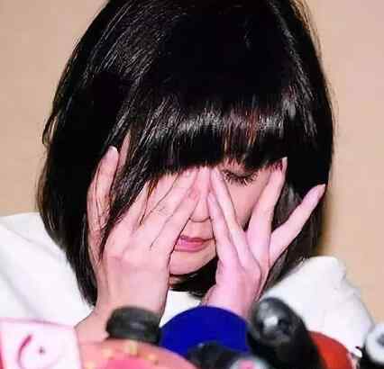 贾静雯前夫 贾静雯为什么和前夫离婚 贾静雯当时经历了什么事情