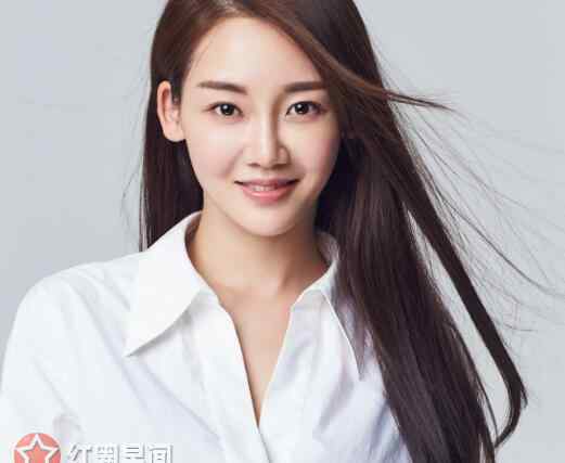 芳华女主 芳华女主角苗苗年龄多大 芳华里的苗苗为什么不红