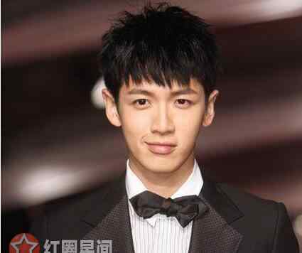 柯震东李毓芬 柯震东李毓芬什么时候在一起的 柯震东承认和李毓芬分手什么原因