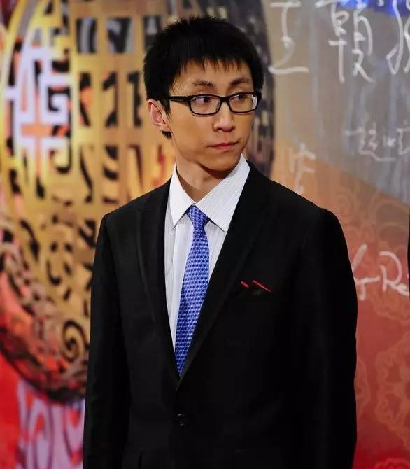 大三证明西塔潘猜想22岁成中国最年轻教授级研究员