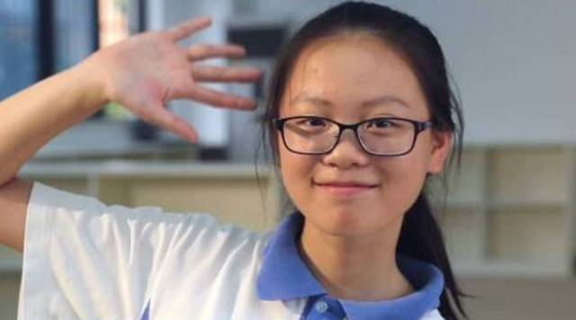 请为“全国最美中学生 ”胡书涵投票！！！