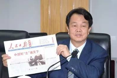 詹国枢：不患无位，患所以立 | 媒头脑 · 新生习作