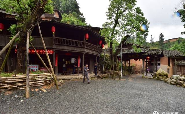 800 年历史的客家山寨——丁屋岭