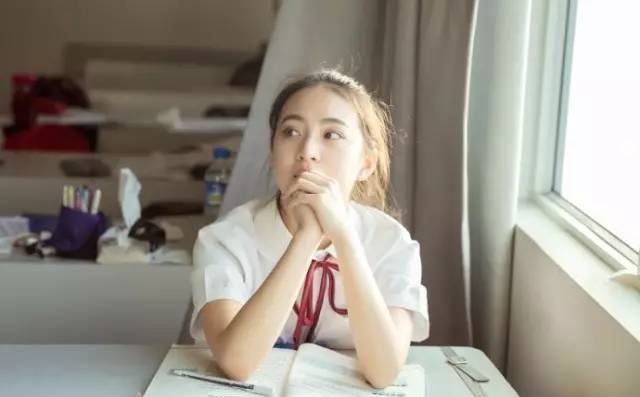 楚雄"国民闺女"张美伦高考成绩509分 不愧为高颜值学霸