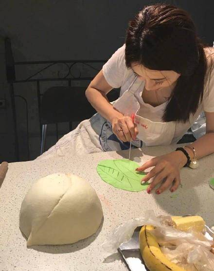 陶喆曾出轨杨子珊，江佩蓉不计前嫌做寿桃为其庆生