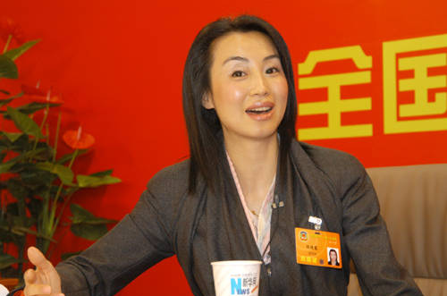 20岁白手起家，35岁跻身中国十大女富豪，刘迎霞是怎么做到的？