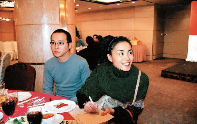 为什么窦唯常说他与王菲的婚姻是一场阴谋？