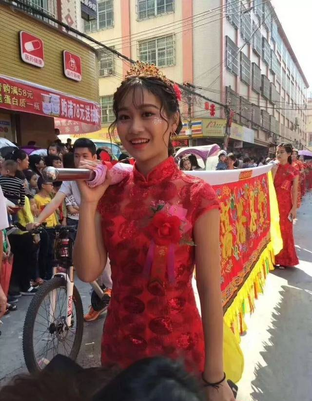 火了 | 昨天刷爆朋友圈的这位潮汕雅姿娘，竟然是来自这里......