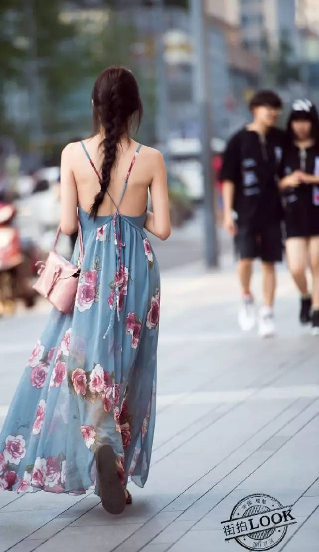 成都女人的美，大约都在街拍里