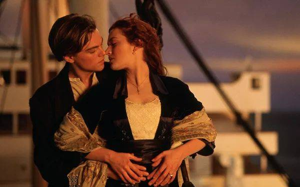 二十年前的今天《泰坦尼克号》上映，至今仍是“票房之王”