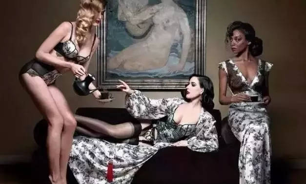 她是世界第一“脱衣舞娘”，骚而不俗，露而不Low！