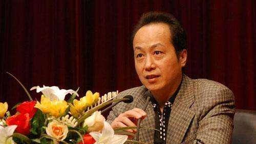 央视第一主持罗京，去世七年妻子再婚嫁富商