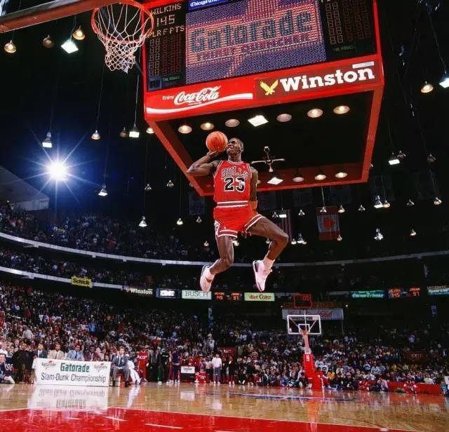 迈克尔·乔丹生日快乐！100张经典照片回顾“篮球之神”的封神路！