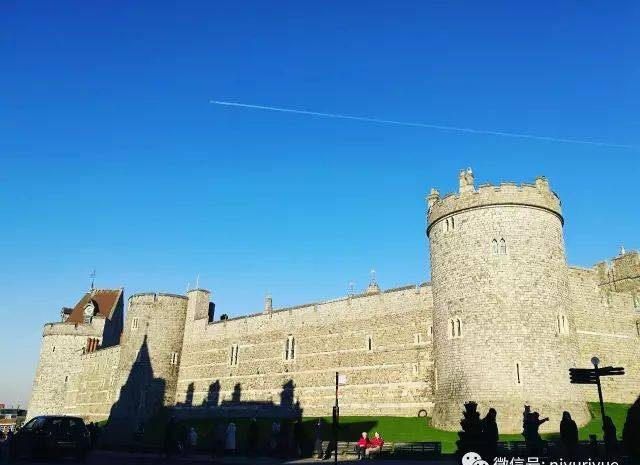 温莎城堡 Windsor Castle，世界上最大最古老且有人居住的城堡