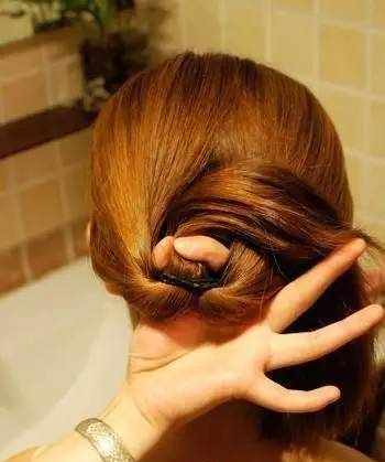 图片教程：扎头发的方法100种，非常漂亮哦！