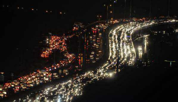 “地狱之路”：历史上最严重的交通拥堵
