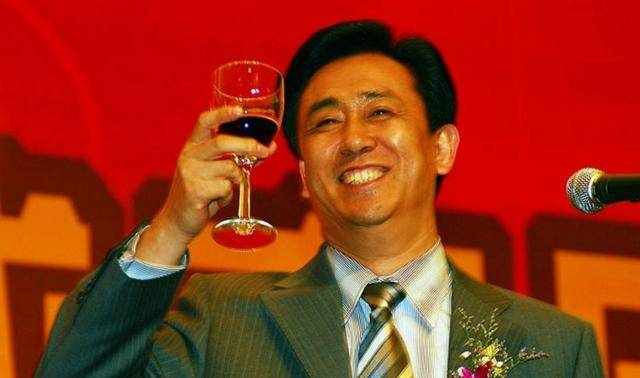 许家印2900亿，去年身价不到800亿，半年增加2000多亿，怎么看？