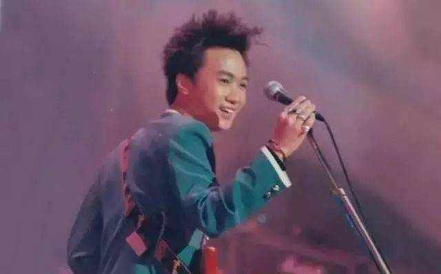 黄龙体育中心