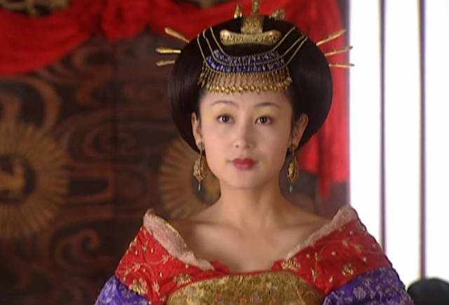 温柔贤淑的李令月为什么会变成荒淫无度的太平公主？