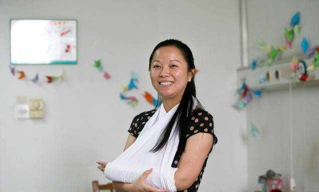 伸手接住10楼坠下的2岁女童，7年后“最美妈妈”吴菊萍在干什么？