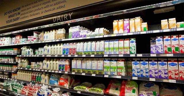Organic有机原来是个“坑”！加拿大所有牛奶都一样，你还会花高价买有机牛奶吗？