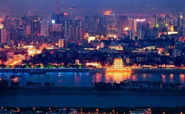 长沙大学是几本 长沙市最好的五所高中，一本率90％以上！你知道是哪几所吗？