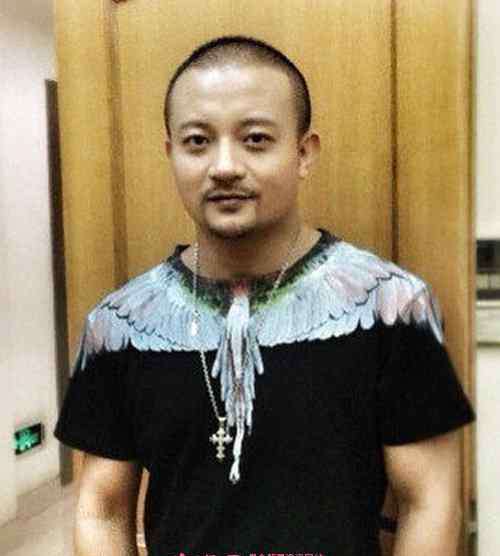 熊汝霖老婆 熊汝霖结婚了吗 熊汝霖与老婆吴琼结婚照