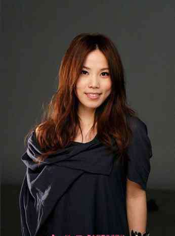 李厚霖现任妻子李佳薇 李厚霖现任妻子是谁 李厚霖老婆李佳薇资料