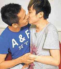 吴青峰男友 吴青峰与男友人发情色短信被曝光 吴青峰是同性恋吗