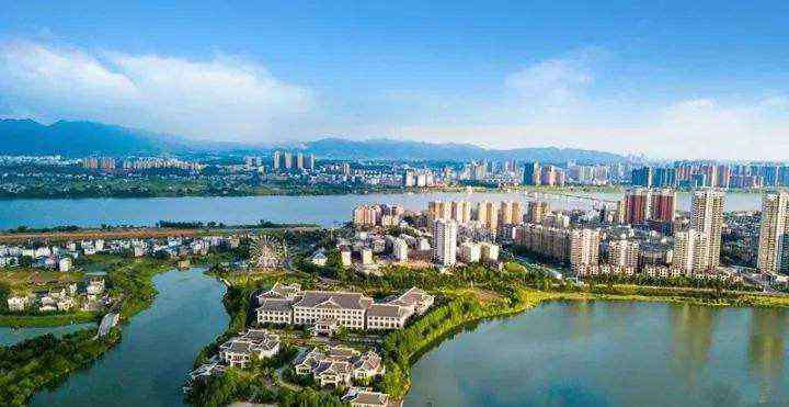 江西白鹭洲中学 江西吉安这四所高中实力超群，成绩斐然，今年高考花落谁家？