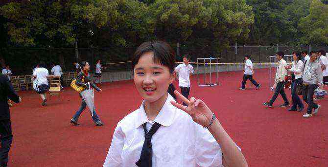 理科状元周晨 高考差40分满分，浙江女学霸：高中三年，我每天都最后离开教室