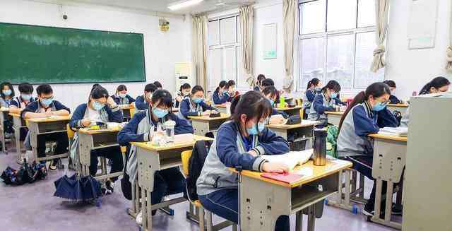 十大就业热门专业 高考志愿填报时，医学类“最热门”的3大专业，就业前景非常好
