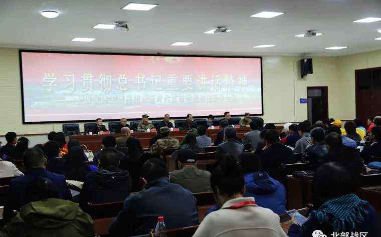 雷锋的足迹 追随雷锋足迹，感受榜样力量