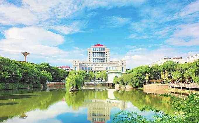 江西财经大学是几本 江西省最难考的4所大学，第1名超一本线42分，最低也要543分