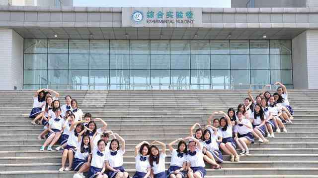 校内美女 中国“阴气最重”的学院，校内美女如云，网友：母校欠你们男朋友