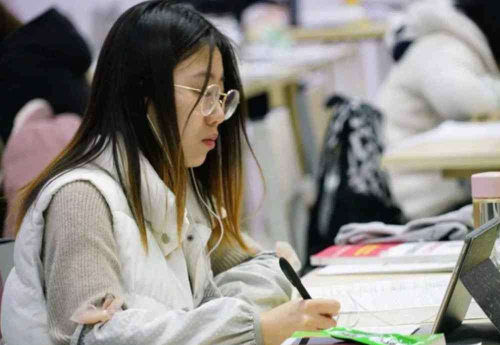 研究生联系导师邮件 考研复试前联系导师，这三点要注意，不然很容易被嫌弃