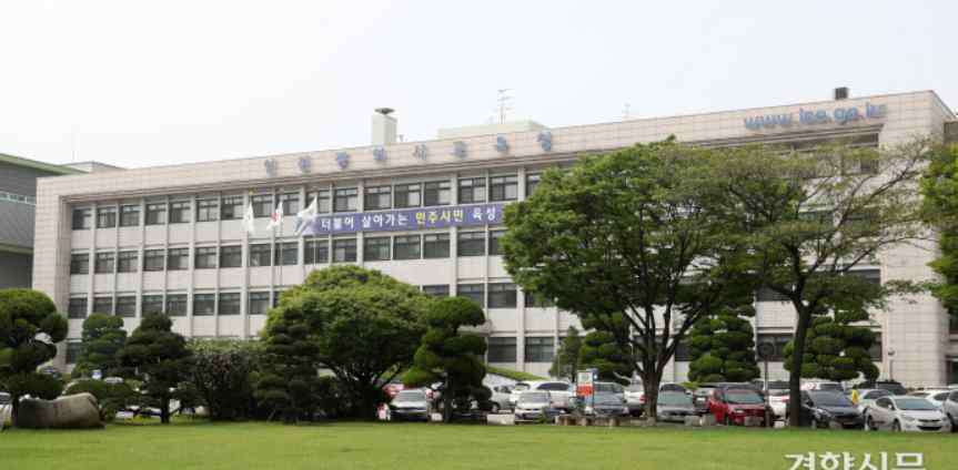 韩国女教师与学生 狗血！韩国女教师与学生发生不当关系后 互相报警骂对方是贼