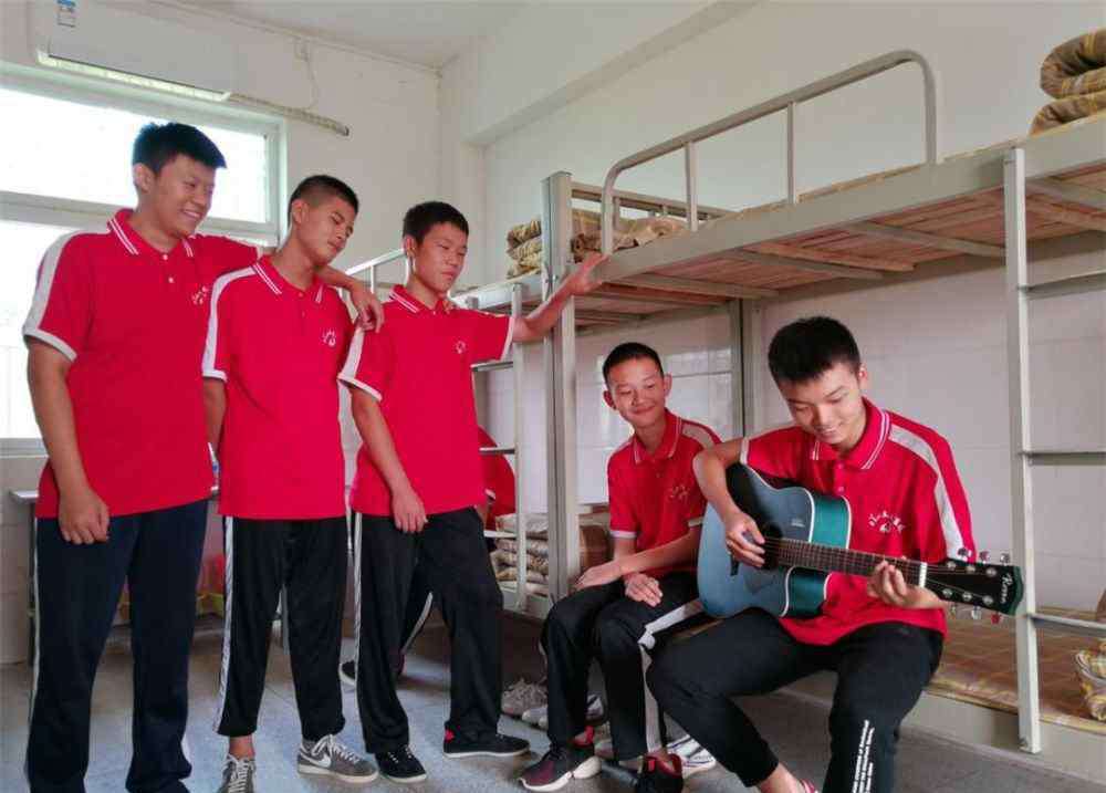 木兰山文武学校 木兰山文武学校宿舍华丽升级
