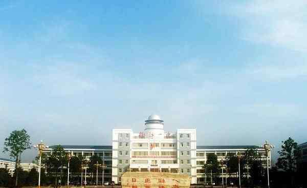 宜昌市三峡高中 宜昌“最好”的4所高中，市高考状元“半壁江山”，有你的母校吗