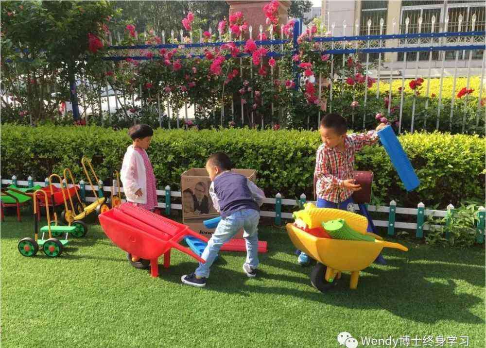 随时随地英语 能够出门的周末，把英语随时随地学起来
