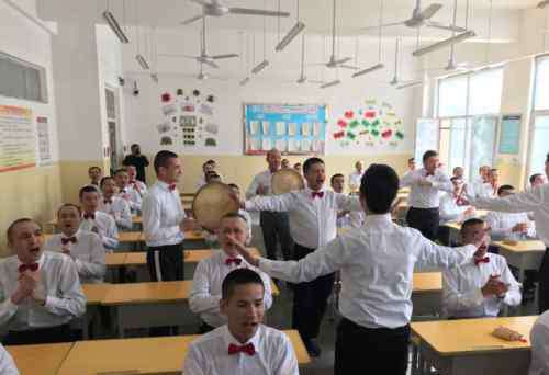 新疆培训 去了新疆的教育培训中心，感受到了当地为去极端化做的努力