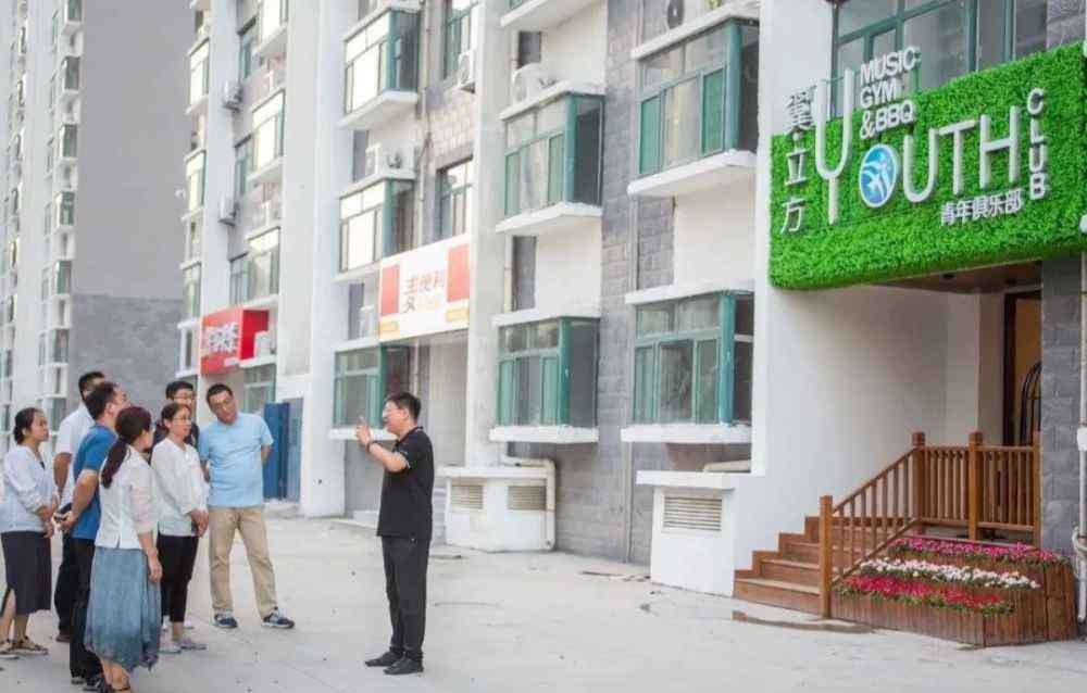 大学生俱乐部 “翼立方”青年俱乐部迎来清华、北大来滨就业大学生