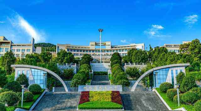 恩施高中 湖北恩施五所好高中，皆是省级示范重点，学霸能考上，有你母校吗