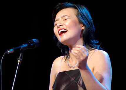 龚琳娜老公 龚琳娜老公是谁 龚琳娜个人简历和演唱的知名歌曲