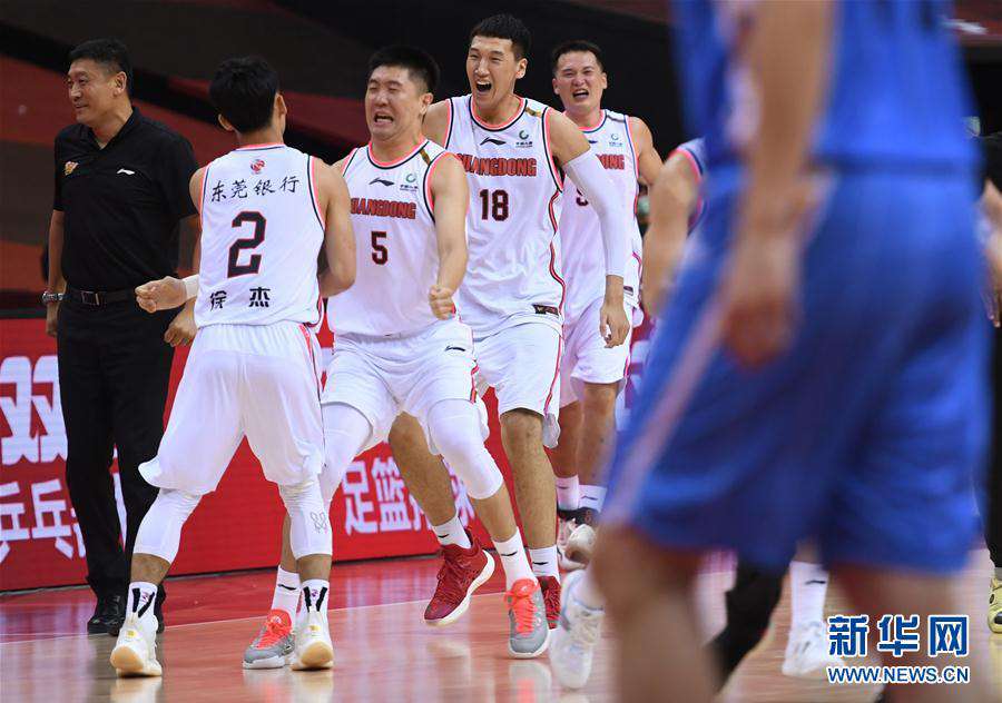  CBA联赛半决赛：广东东莞银行队胜北京首钢队